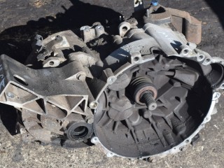 КПП механическая (МКПП) Volvo V70 2 поколение 2002, 2.4 л., Ti, B 5244 T3, бензин, МКПП, универсал, передний привод, M56L, P9482157, 9482157