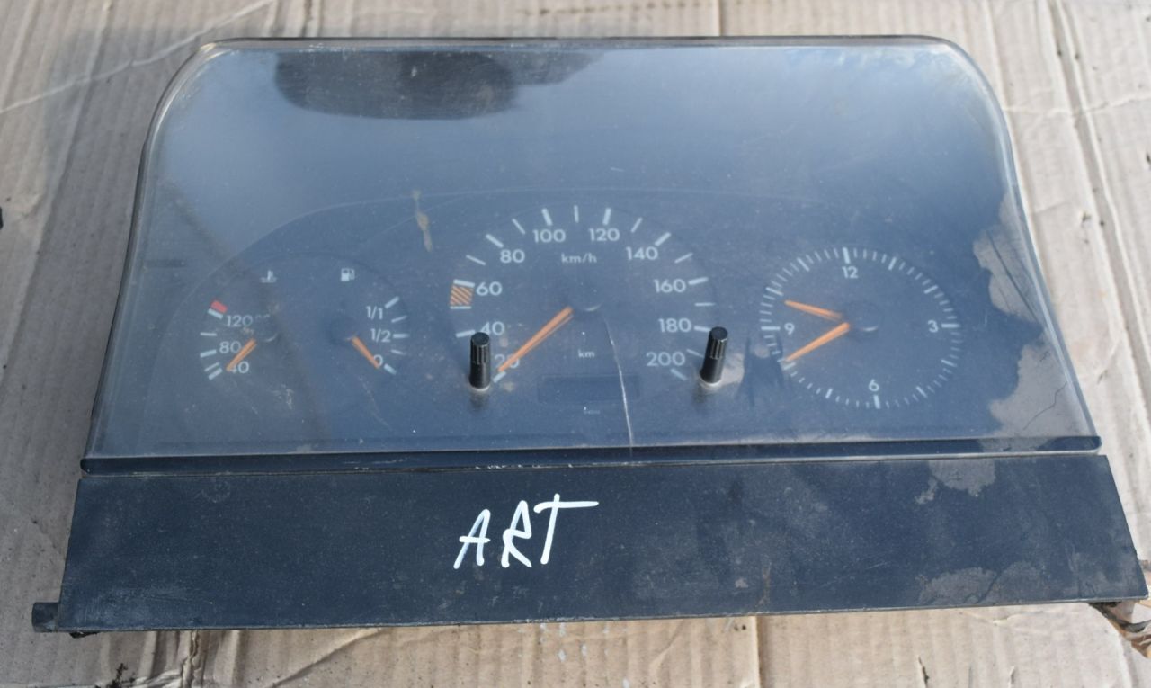 щиток приборов (приборная панель) Mercedes-Benz Sprinter W901-904 1999, 2.2 л., дизель, МКПП - фото №1