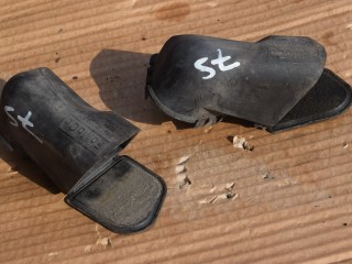 водосток капота Volvo XC70 2 поколение 2011, 2.4 л., D5, D 5244 T10, дизель, АКПП, универсал, полный подключаемый привод, 6G9N022B52A