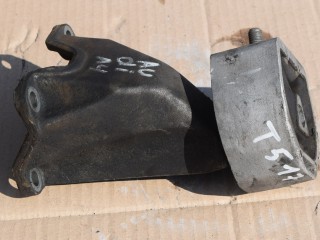 подушка крепления КПП Audi A4 B5 1997, 1.9 л., AFN, дизель, МКПП, седан, 8D0399113L