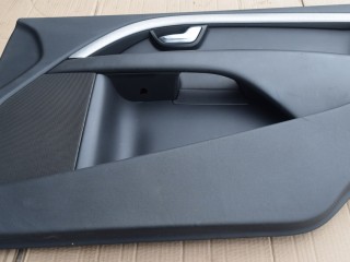 обшивка двери передняя правая Volvo XC70 2 поколение 2011, 2.4 л., D5, D 5244 T10, дизель, АКПП, универсал, полный подключаемый привод, 30653816, 8686853