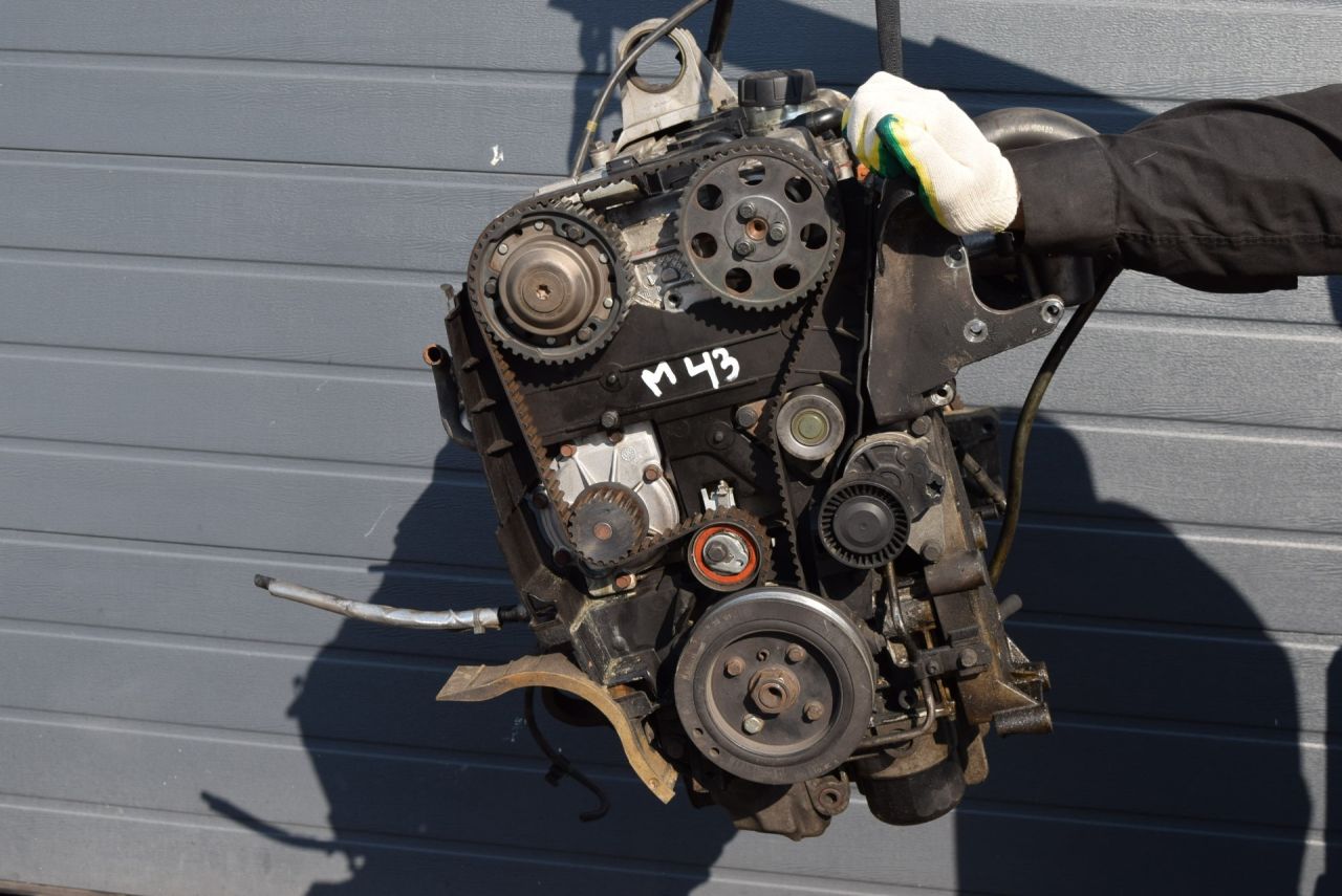 двигатель Volvo XC70 2 поколение 2002, 2.4 л., Ti, B 5244 T3, бензин, АКПП, универсал, полный подключаемый привод, B5244T3 - фото №1