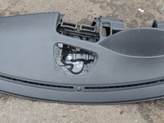 панель передняя салона (торпедо) Volvo XC60 1 поколение 2010, 2.4 л., D5, D 5244 T14, дизель, МКПП, белый, передний привод, 31271878