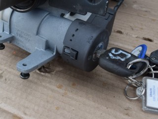 замок зажигания Volvo V70 2 поколение 2002, 2.4 л., Ti, B 5244 T3, бензин, МКПП, универсал, передний привод, 9491778, 9169572