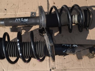 амортизатор передний Volvo V50 1 поколение [рестайлинг] 2009, 1.6 л., дизель, МКПП, универсал, передний привод, 31277605, 31277606, 8N5118K001AAB, 8N5118045AAB