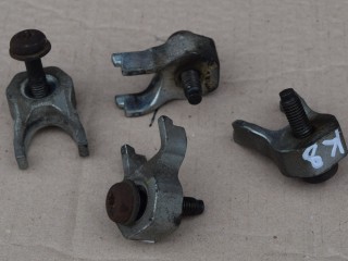 крепление форсунки Mazda CX-7 1 поколение 2007, 2.3 л., Ti, бензин, АКПП, передний привод