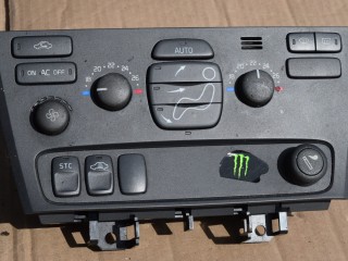 блок управления печки / климат-контроля Volvo V70 2 поколение 2002, 2.4 л., Ti, B 5244 T3, бензин, МКПП, универсал, передний привод, 8651242