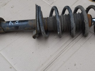 амортизатор передний правый Mazda CX-7 1 поколение 2007, 2.4 л., Ti, бензин, АКПП, передний привод, EG2334700