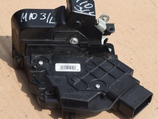 замок двери задней левой Volvo XC60 1 поколение 2010, 2.4 л., D5, D 5244 T14, дизель, МКПП, белый, передний привод, 30799324
