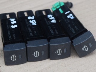 кнопка обогрева лобового стекла Kia Sorento 1 поколение [рестайлинг] 2008, 2.5 л., CRDi, D4CB, дизель, МКПП, внедорожник 5 дв., правый руль