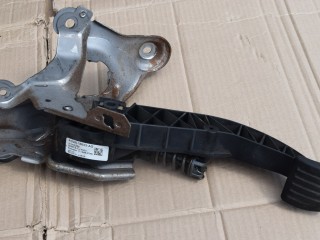педаль сцепления Volvo XC60 1 поколение 2010, 2.4 л., D5, D 5244 T14, дизель, МКПП, белый, передний привод, 31302243, 8G9N7B633AG