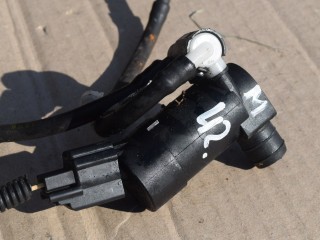 насос (моторчик) омывателя стекла Volvo V50 1 поколение [рестайлинг] 2009, 1.6 л., дизель, МКПП, универсал, передний привод, 1S7117K624FE