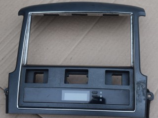 часы Kia Sorento 1 поколение [рестайлинг] 2008, 2.5 л., D4CB, дизель, МКПП, внедорожник 5 дв., правый руль, 945003E500