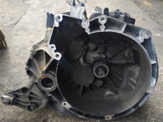 КПП механическая (МКПП) Volvo V40 2 поколение 2013, 1.6 л., D 4162 T, дизель, МКПП, передний привод, CV6R7002GD, P1285228, AV6R7201KC