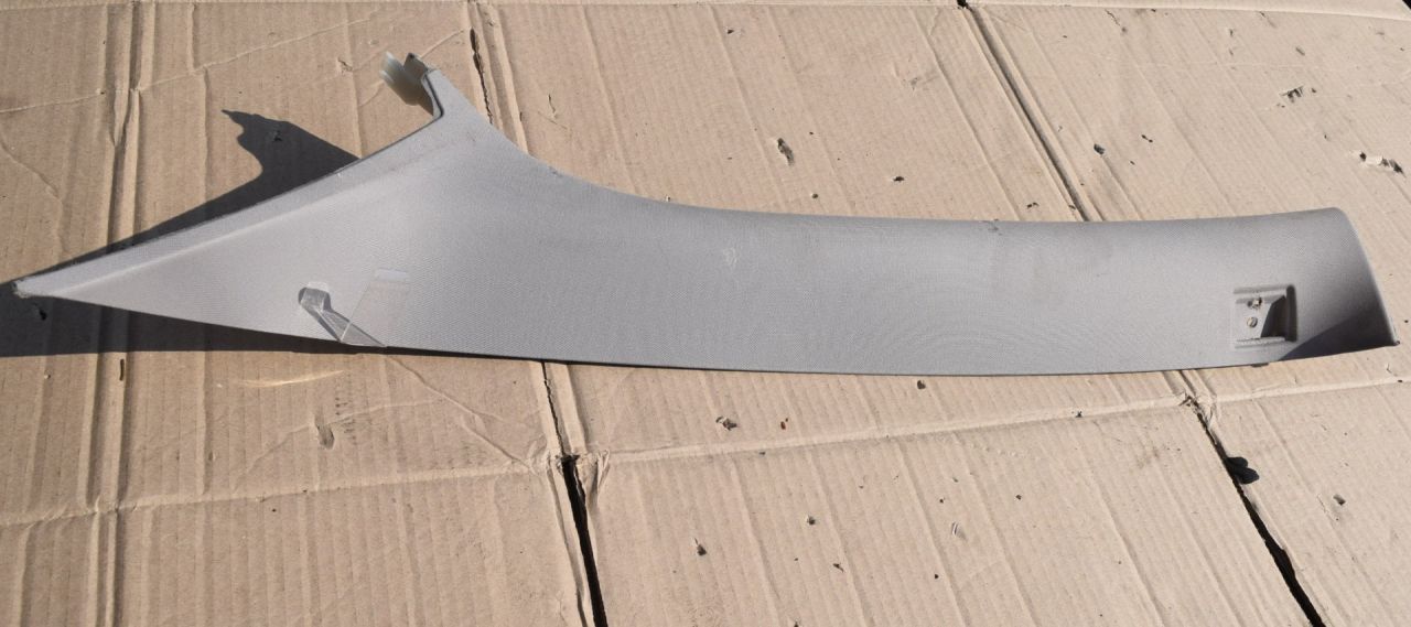 обшивка стойки Volvo XC70 2 поколение 2011, 2.4 л., D5, D 5244 T10, дизель, АКПП, универсал, полный подключаемый привод - фото №1