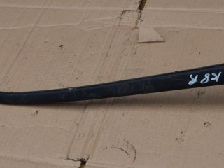 щеткодержатель (поводок стеклоочистителя, дворник) Mazda CX-7 1 поколение 2007, 2.3 л., Ti, бензин, АКПП, передний привод