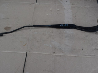 щеткодержатель (поводок стеклоочистителя, дворник) Renault Megane 2 поколение 2003, 1.9 л., дизель, МКПП, хетчбэк 5 дв., 8200036916