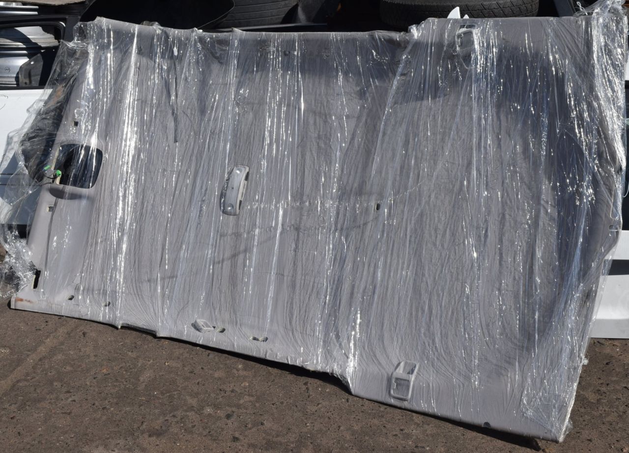 потолок Volvo XC70 2 поколение 2011, 2.4 л., D5, D 5244 T10, дизель, АКПП, универсал, полный подключаемый привод, 39864353 - фото №1