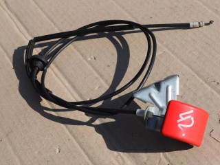 трос капота Volvo V50 1 поколение [рестайлинг] 2009, 1.6 л., дизель, МКПП, универсал, передний привод, 30753017