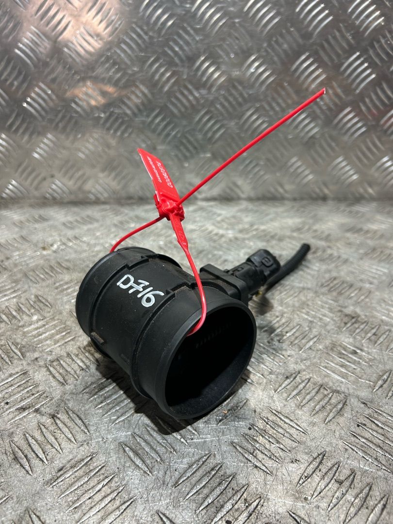 расходомер воздуха Opel Insignia 1 поколение (A) 2009, 1.8 л., A 18 XER, бензин, 5МКПП, хетчбэк 5 дв., 0280218207, 13262124 - фото №1