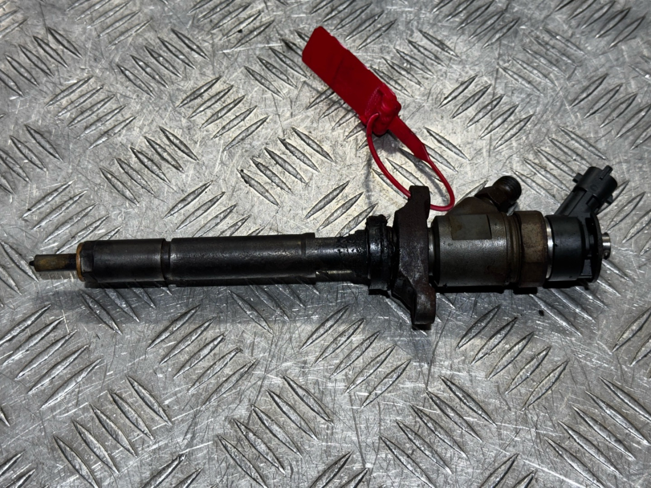 форсунка Citroen C4 1 поколение 2008, 1.6 л., HDi, дизель, 5МКПП, внедорожник 5 дв., 0445110311 - фото №1