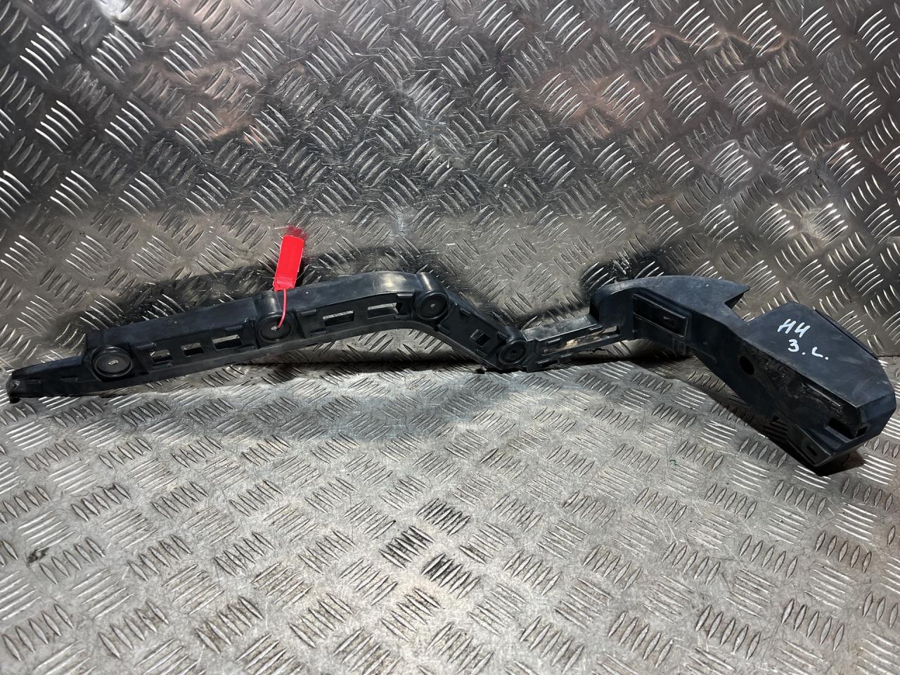 Крепление бампера заднего Volkswagen Passat B7 2012, 1.8 л., CDAA, бензин, АКПП, седан, 3AE807393 - фото №1