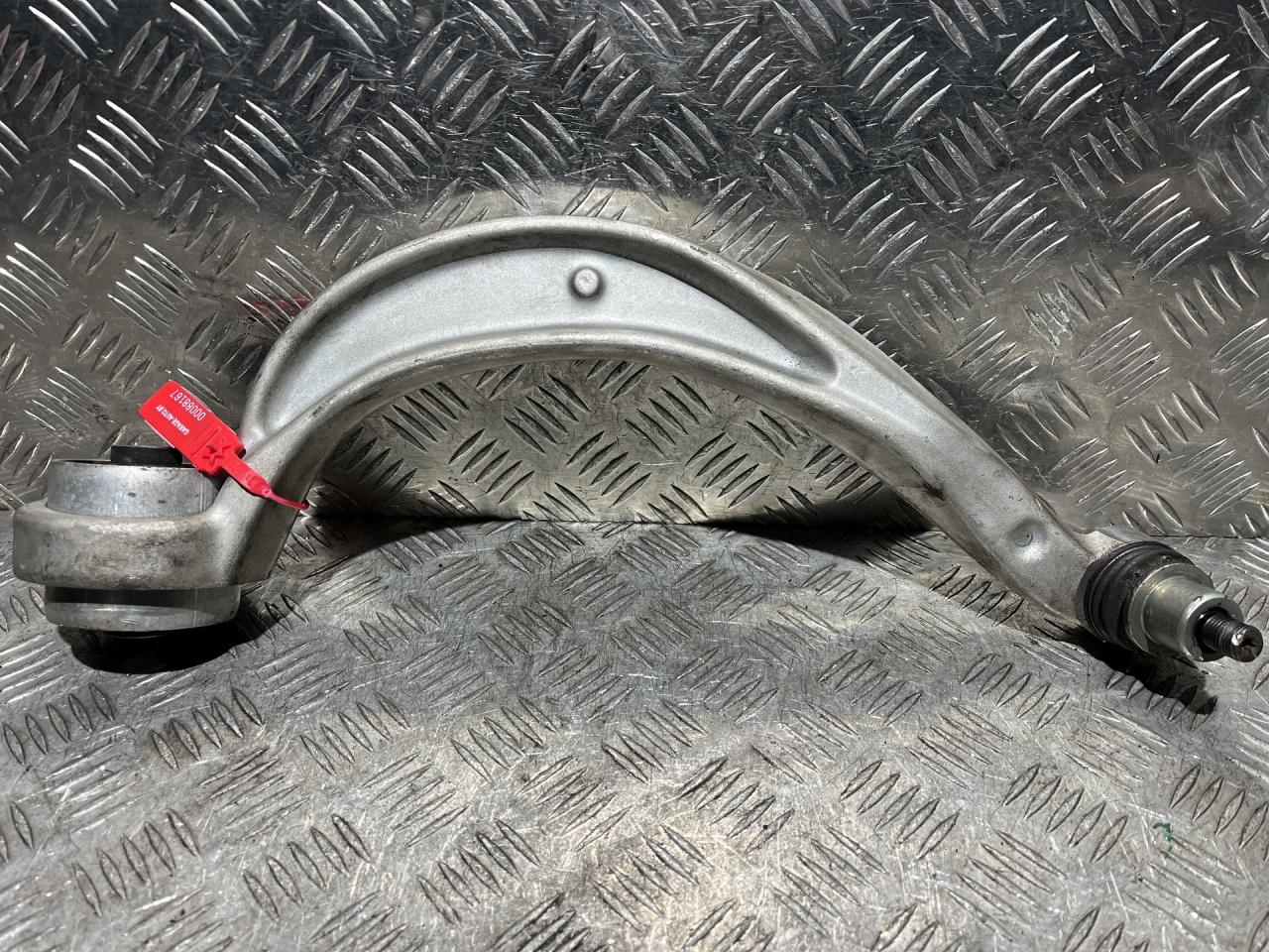 рычаг передний левый Audi A6 4G/C7 2013, 2.8 л., CHVA, бензин, АКПП, седан, 8K0407693AE - фото №1