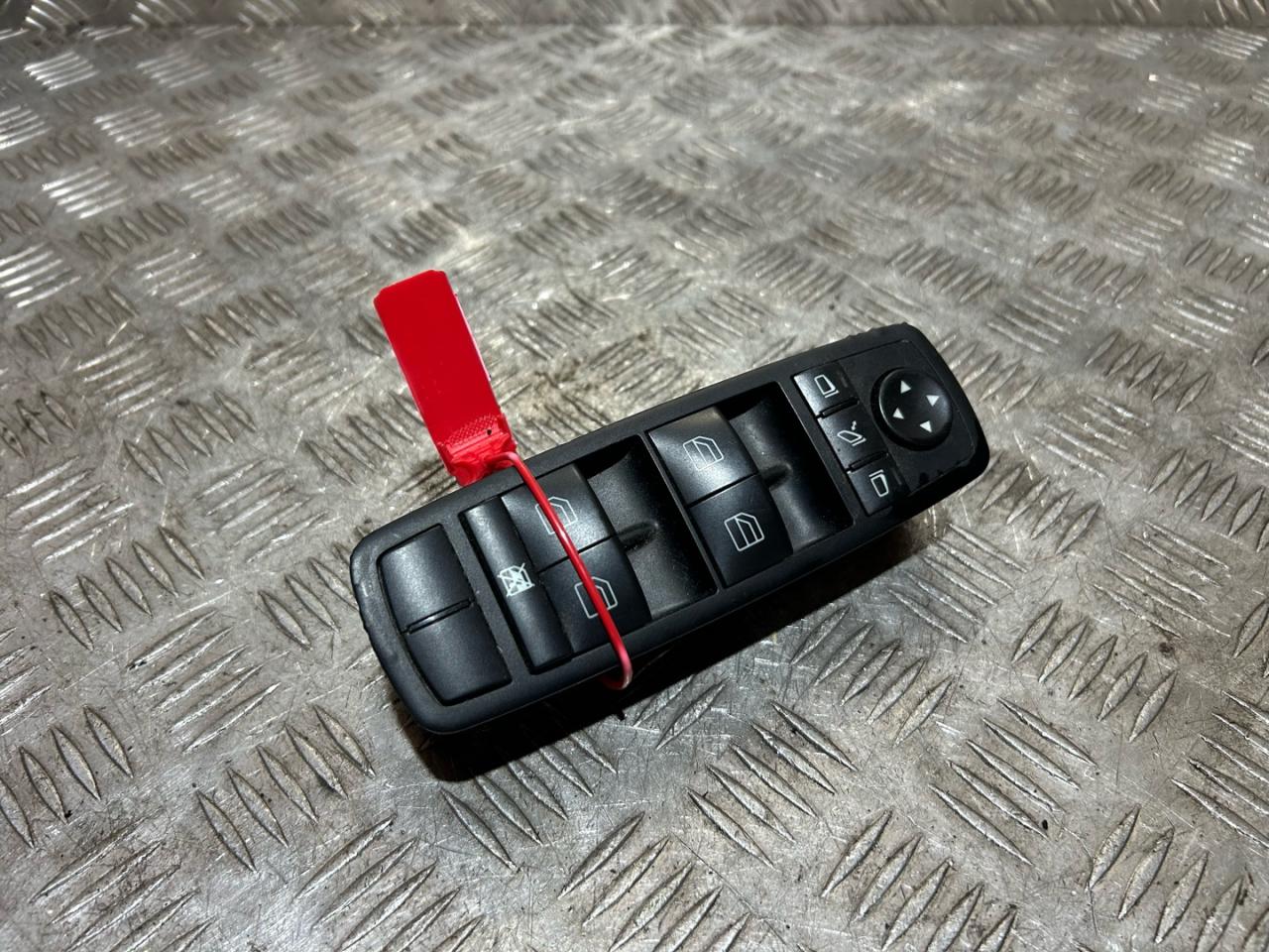 блок управления стеклоподъемниками Mercedes-Benz M-Класс W164 2008, 3.0 л., OM 642.940, дизель, АКПП, внедорожник 5 дв., A2518300290 - фото №1