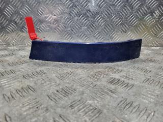 ус под фонарь правый Audi A4 B5 1995, 1.6 л., ADP, бензин, 5МКПП, седан, 8D0945102