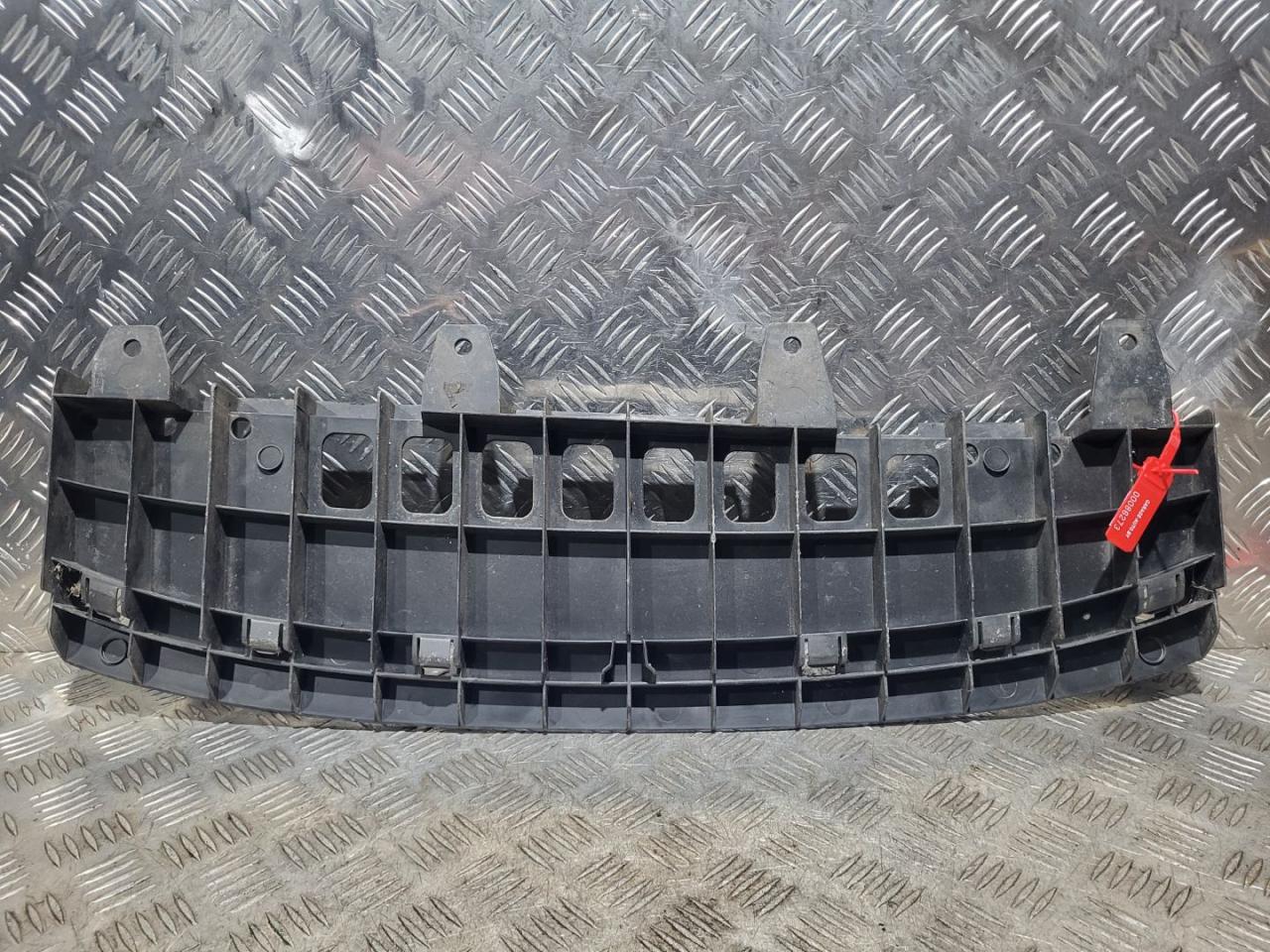 Крепление бампера переднего Skoda Fabia 2 поколение (5J) 2007, 1.4 л., бензин, МКПП, универсал, 5J0805083A - фото №1