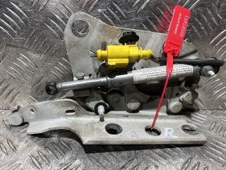 петля капота правая Volkswagen Touran 2 поколение 2015, 1.4 л., CZDA, бензин, АКПП, минивэн, 5TA823823D, 5TA823302D