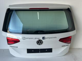 крышка багажника (дверь 3-5) Volkswagen Touran 2 поколение 2015, 1.4 л., CZDA, бензин, АКПП, минивэн, 5TA827159F
