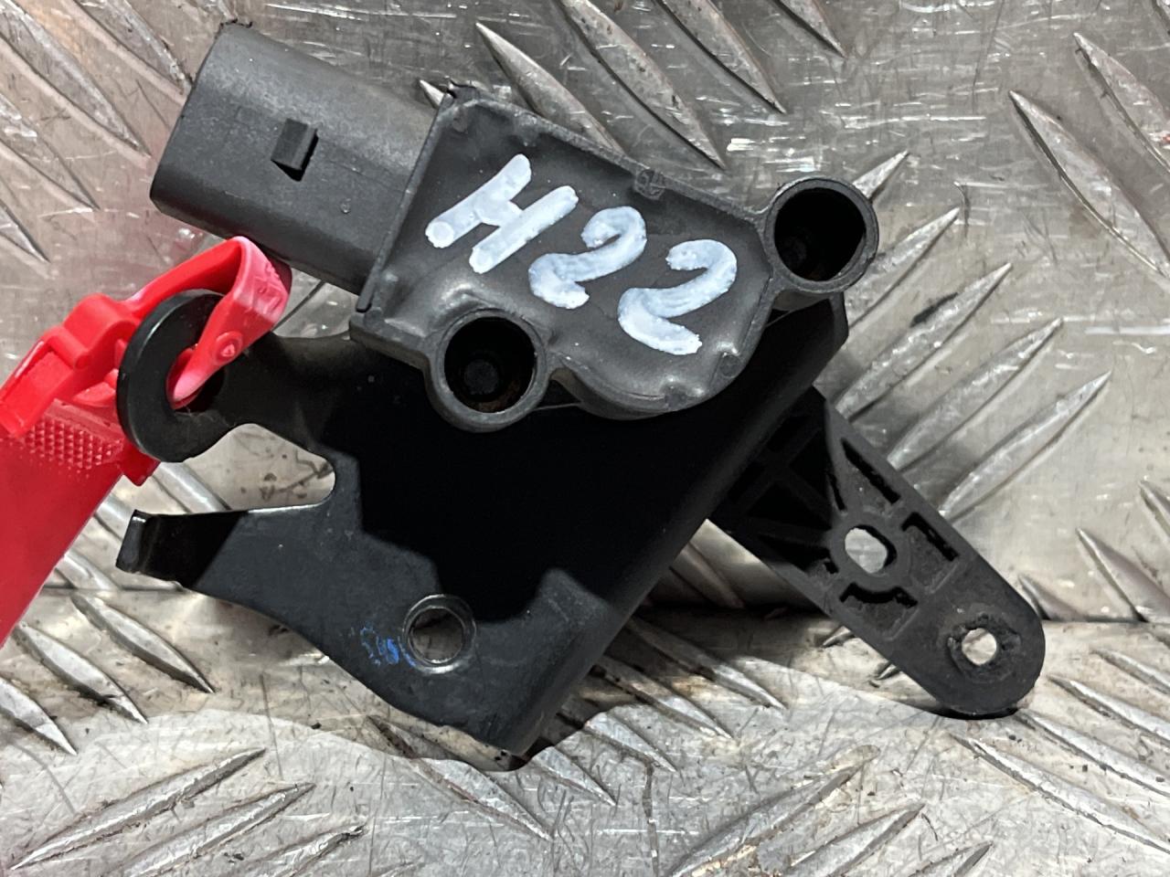 датчик дорожного просвета Audi A6 4G/C7 2012, 2.0 л., CDNB, бензин, АКПП, седан, 1T0907503B - фото №1