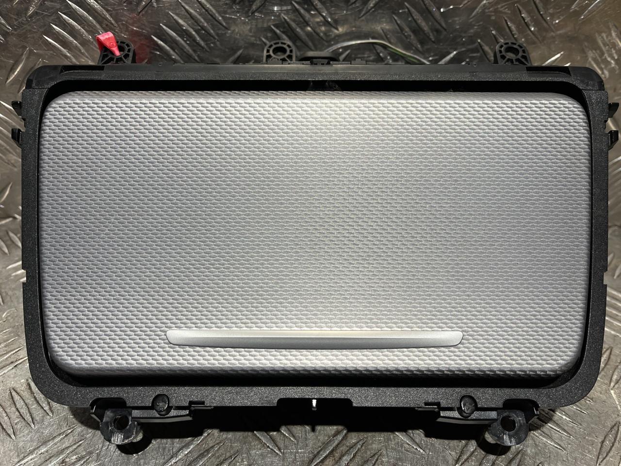 подстаканник BMW 5 серия F07/F10/F11 2012, 2.0 л., N20 B20 A, бензин, АКПП, седан, 9241714 - фото №1