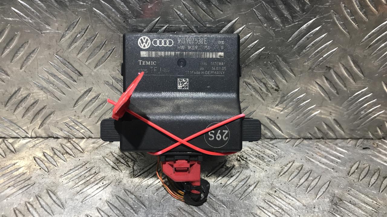 блок комфорта Volkswagen Touran 1 поколение 2003, 2.0 л., BKD, дизель, 6МКПП, минивэн, 1K0907951, 1K0907530E - фото №1