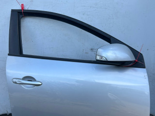 дверь передняя правая Renault Megane 3 поколение 2011, 1.6 л., бензин, 5МКПП, хетчбэк 5 дв.
