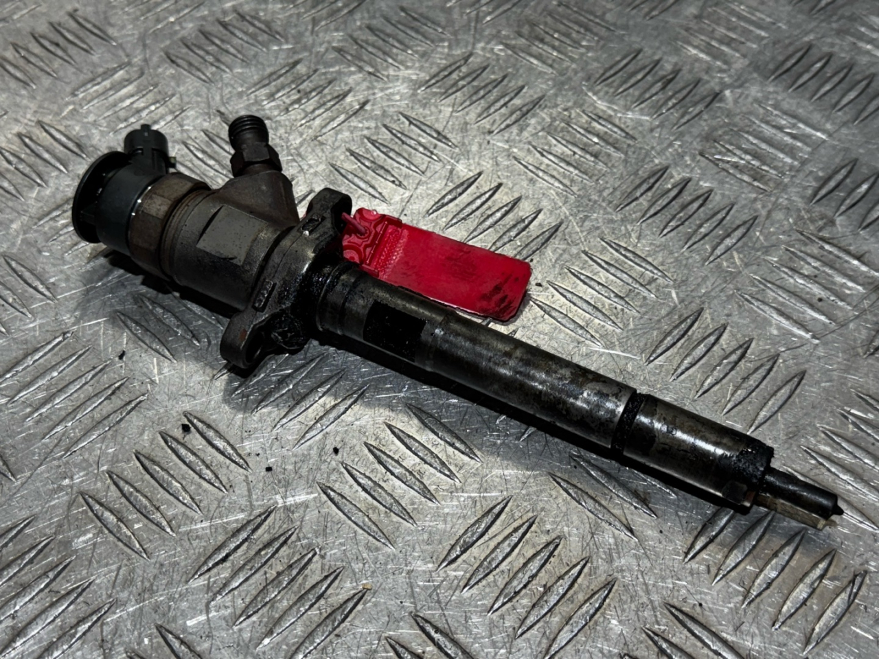 форсунка Citroen C4 1 поколение 2008, 1.6 л., HDi, дизель, 5МКПП, внедорожник 5 дв., 0445110311 - фото №1