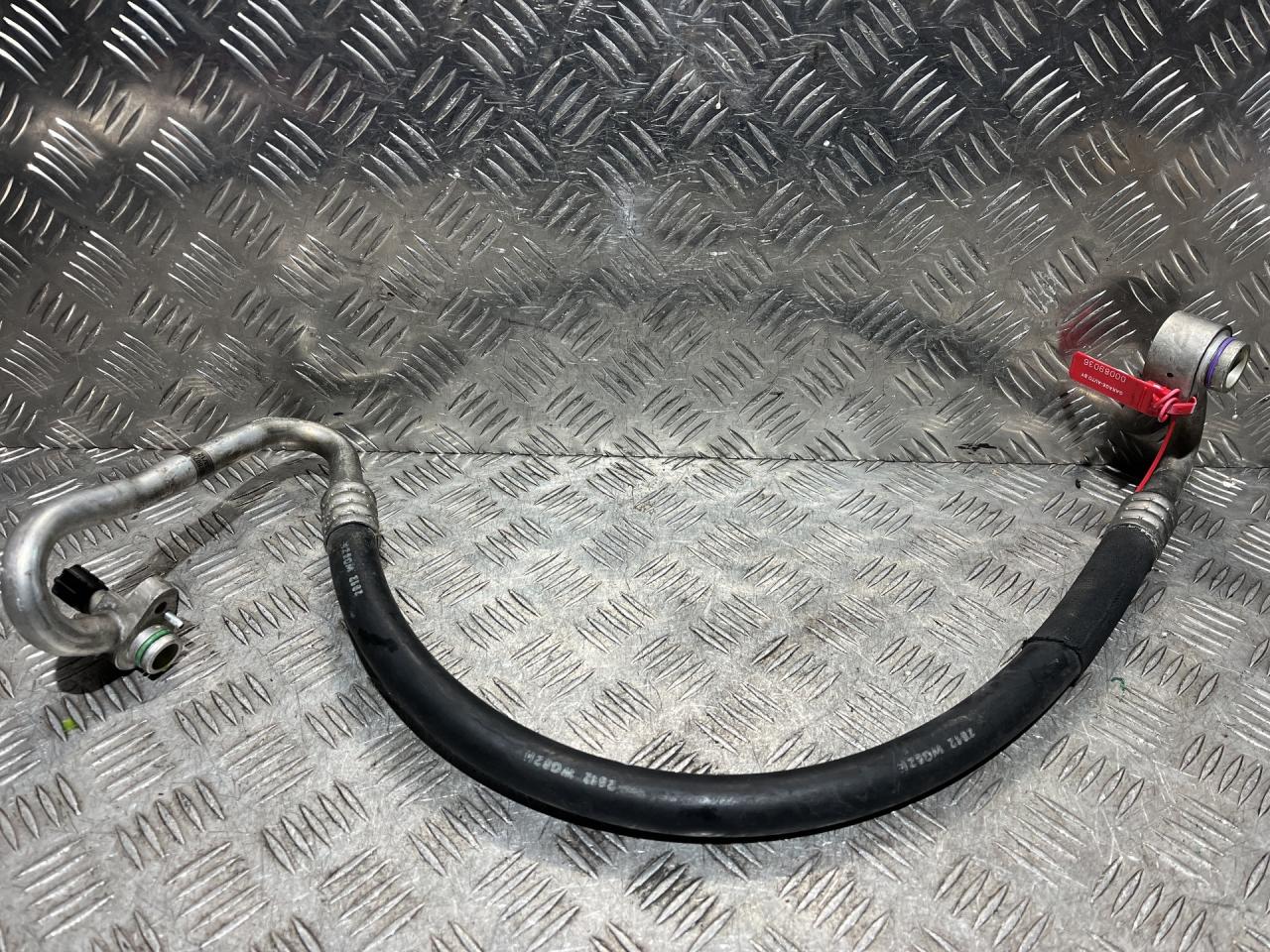 трубка кондиционера Audi A6 4G/C7 2012, 2.0 л., CDNB, бензин, АКПП, седан, 4G0260707L - фото №1