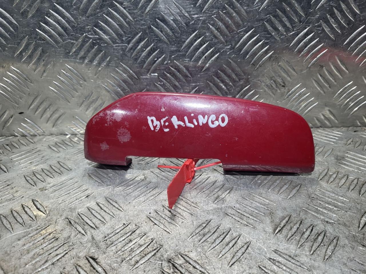 накладка двери (крышки) багажника Citroen Berlingo 1 поколение (M49) 2000, 1.9 л., дизель, МКПП, фургон, 9625573677 - фото №1