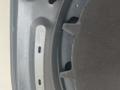 капот Volkswagen Tiguan 1 поколение [рестайлинг] 2012, 2.0 л., CCZA, бензин, АКПП, внедорожник 5 дв., 5N0823031D - фото №14