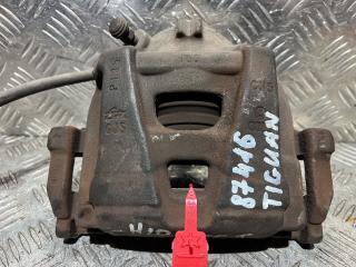 суппорт передний правый Volkswagen Tiguan 1 поколение [рестайлинг] 2012, 2.0 л., CCZA, бензин, АКПП, внедорожник 5 дв., 5N0615124