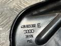 петля капота правая Audi A6 4G/C7 [рестайлинг] 2016, 1.8 л., CYGA, бензин, АКПП, седан, 4G8823302E - фото №4
