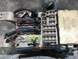 блок предохранителей Toyota Corolla Verso 1 поколение 2001, 2.0 л., 1CD-FTV, дизель, 5МКПП, минивэн, 82641-13040, 232300-0230