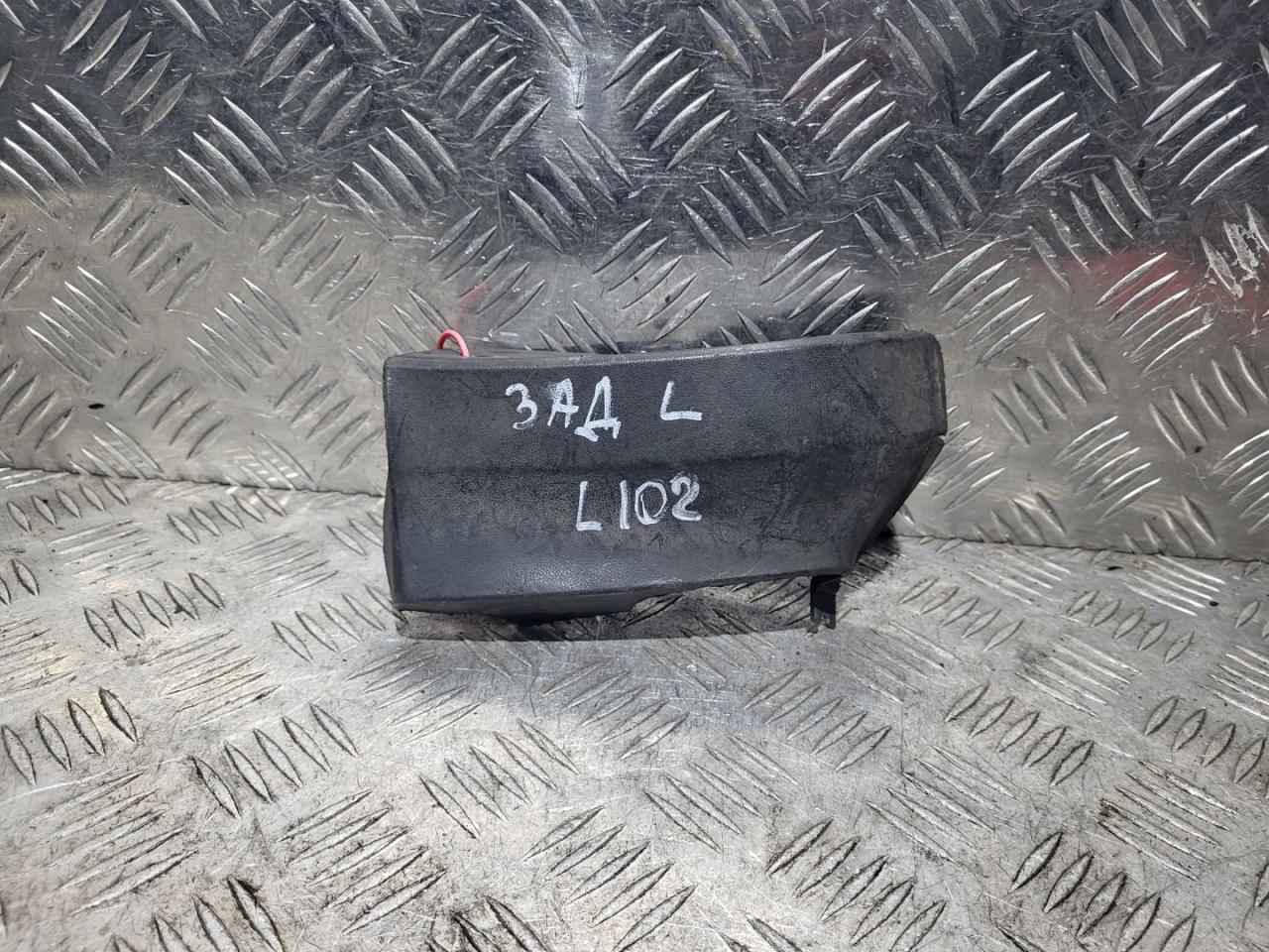 накладка на порог Volkswagen Passat B5 1996, 1.8 л., ADR, бензин, 5МКПП, седан, 3B0853897A - фото №1