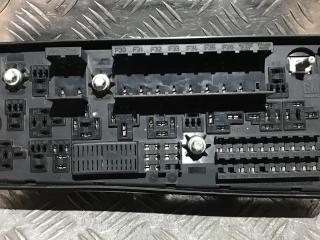 блок предохранителей Opel Signum C 2003, 3.0 л., дизель, АКПП, 13205799, 519178008