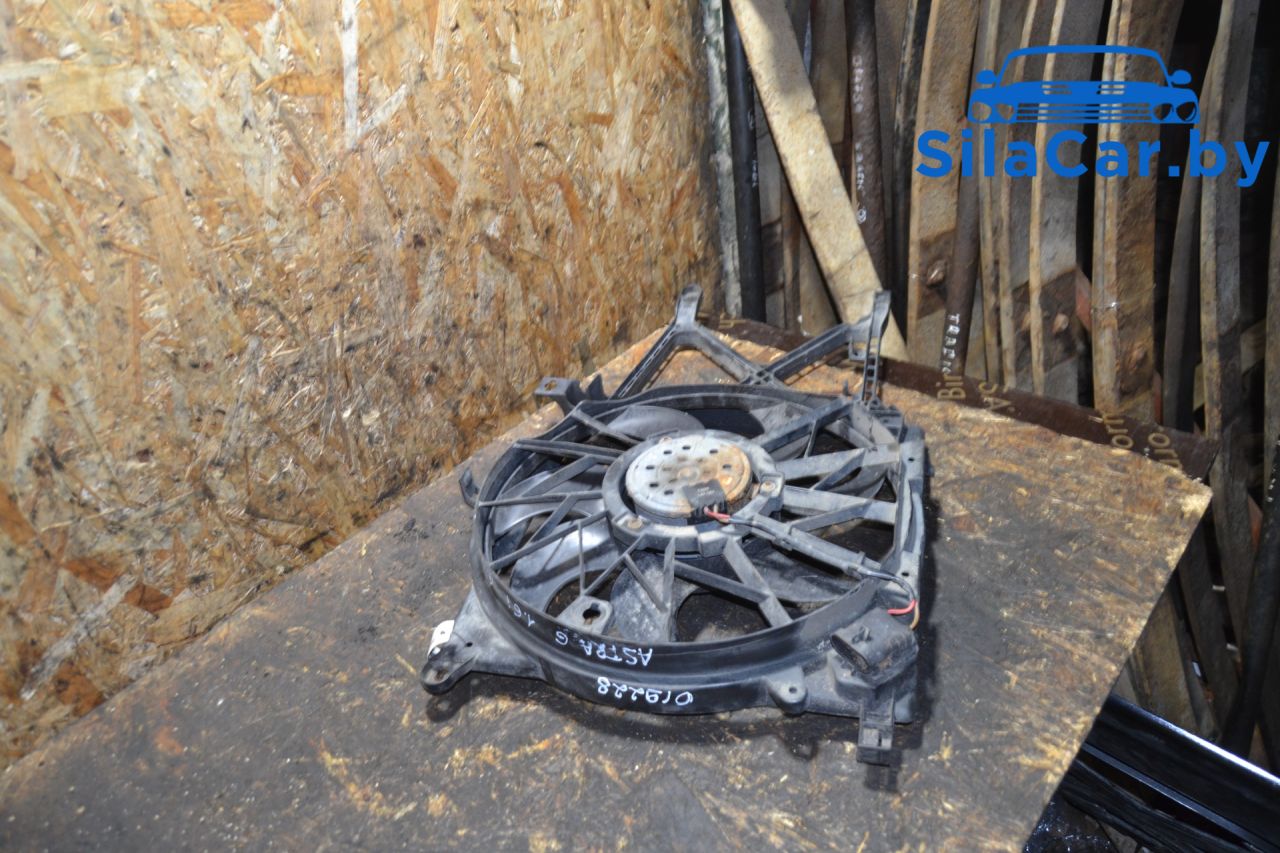 вентилятор радиатора Opel Astra H (2004 - 2007), 1.6 л., бензин, 3135103601 - фото №1