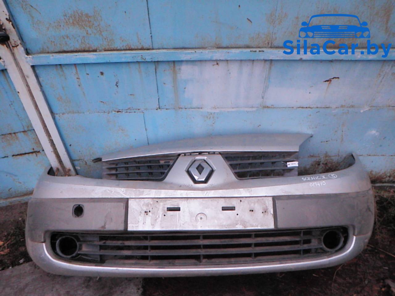 бампер передний Renault Scenic 2 поколение 2005 - фото №1