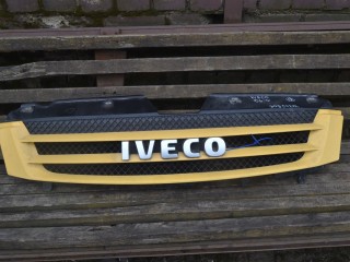 решетка радиатора IVECO Daily 4 поколение 2007, 3.0 л., дизель, 38028010167