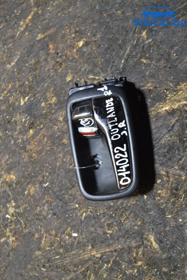 ручка внутренняя задняя правая Mitsubishi Outlander 1 поколение 2004 - фото №1