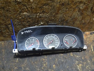 щиток приборов (приборная панель) Nissan X-Trail T30 (2000 - 2004), 2.2 л., дизель, EQ370FK